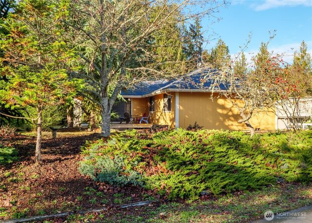 126 Leslie Lane, Sequim, WA 98382