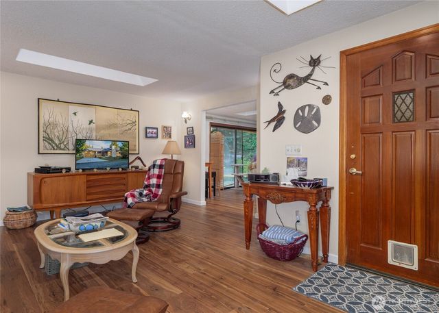 126 Leslie Lane, Sequim, WA 98382