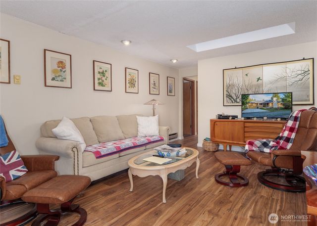 126 Leslie Lane, Sequim, WA 98382