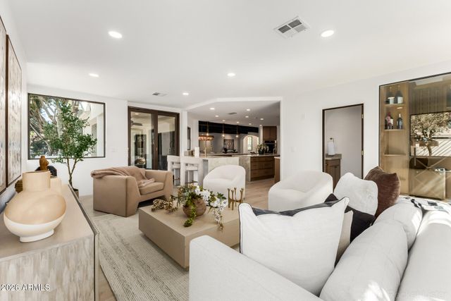 9310 S BALA Drive, Tempe, AZ 85284
