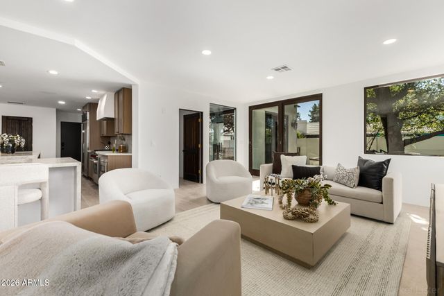 9310 S BALA Drive, Tempe, AZ 85284