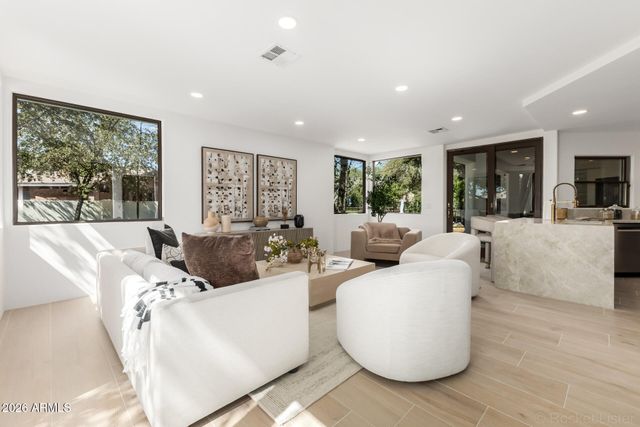 9310 S BALA Drive, Tempe, AZ 85284
