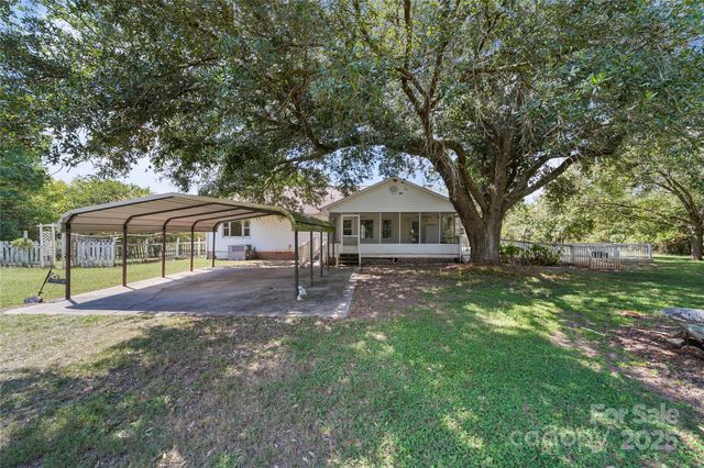 2028 Jim McCarter Road N, Clover, SC 29710