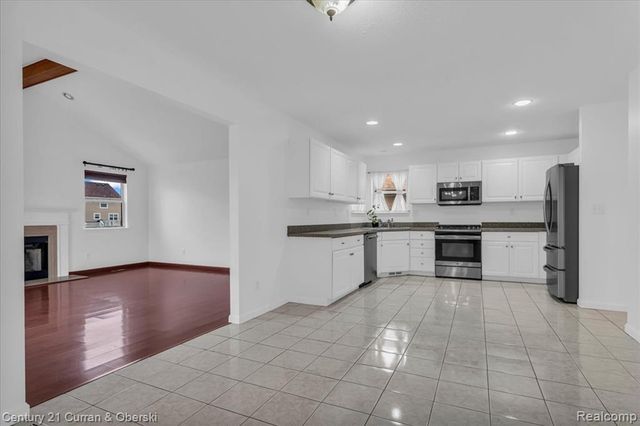 23264 Oakleigh Avenue, Trenton, MI 48183