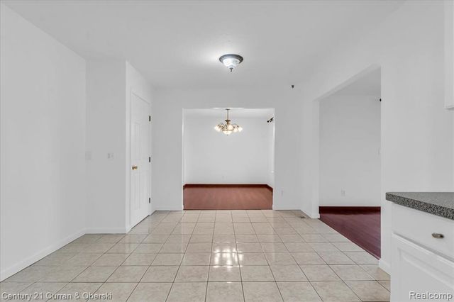 23264 Oakleigh Avenue, Trenton, MI 48183