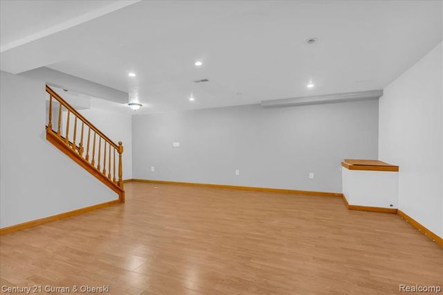 23264 Oakleigh Avenue, Trenton, MI 48183