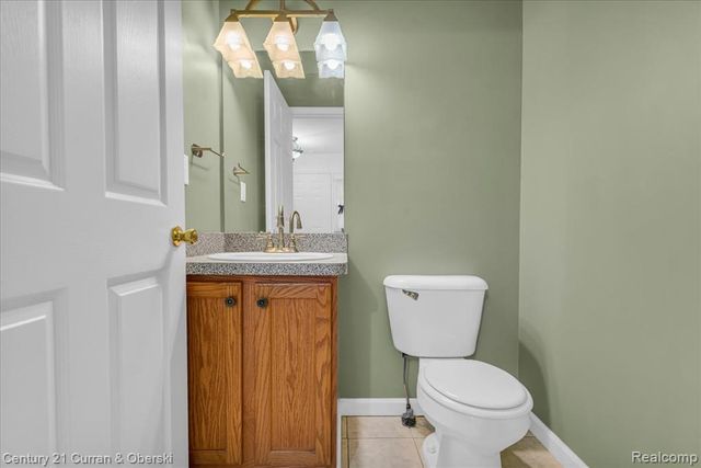 23264 Oakleigh Avenue, Trenton, MI 48183