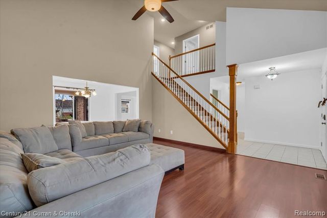 23264 Oakleigh Avenue, Trenton, MI 48183