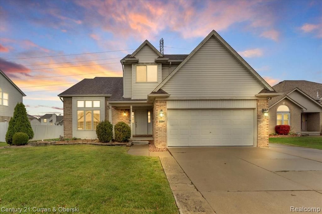 23264 Oakleigh Avenue, Trenton, MI 48183