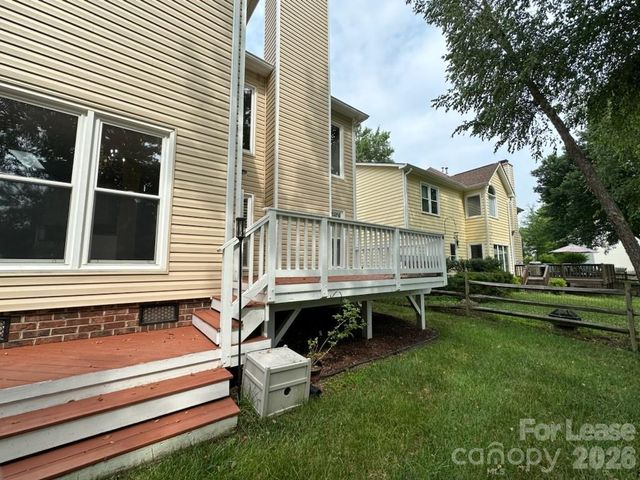 9207 Sandpiper Drive, Charlotte, NC 28277