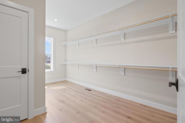 11704 FOXVALE CT, Oakton, VA 22124