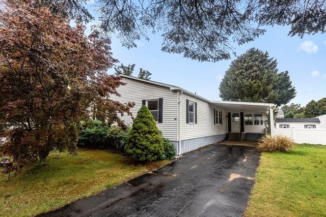 85 Narragansett, Plymouth, MA 02360