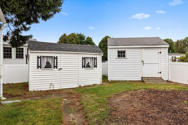 85 Narragansett, Plymouth, MA 02360