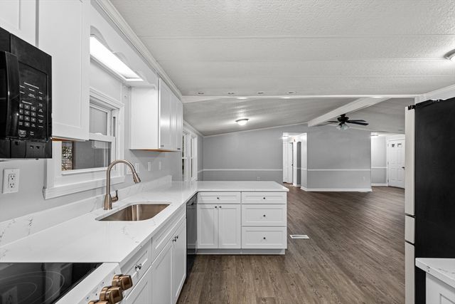 85 Narragansett, Plymouth, MA 02360