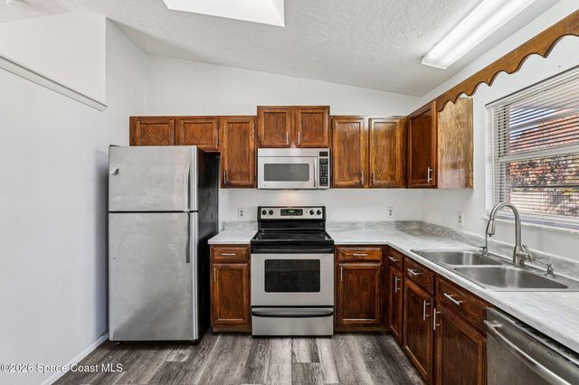 1731 Radisson Street NW, Palm Bay, FL 32907