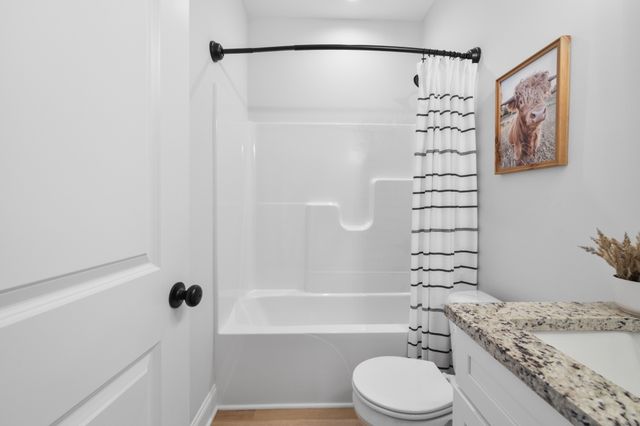 1314 Halls Mill Rd, Unionville, TN 37180