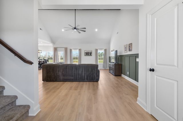 1314 Halls Mill Rd, Unionville, TN 37180