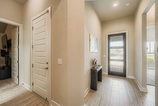 9800 Grapevine Leaf DR, Manor, TX 78653
