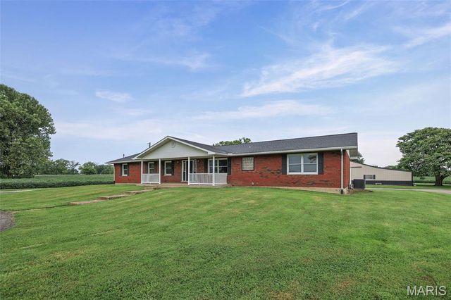 6961 Bouse Road, Glen Carbon, IL 62034