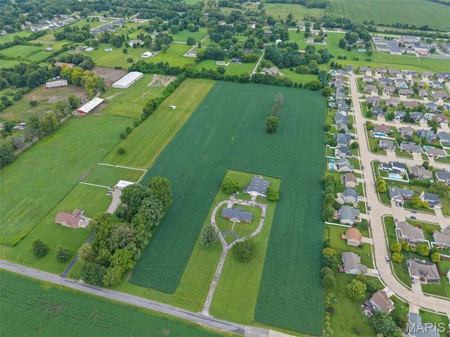6961 Bouse Road, Glen Carbon, IL 62034
