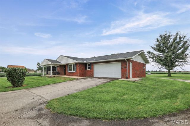 6961 Bouse Road, Glen Carbon, IL 62034