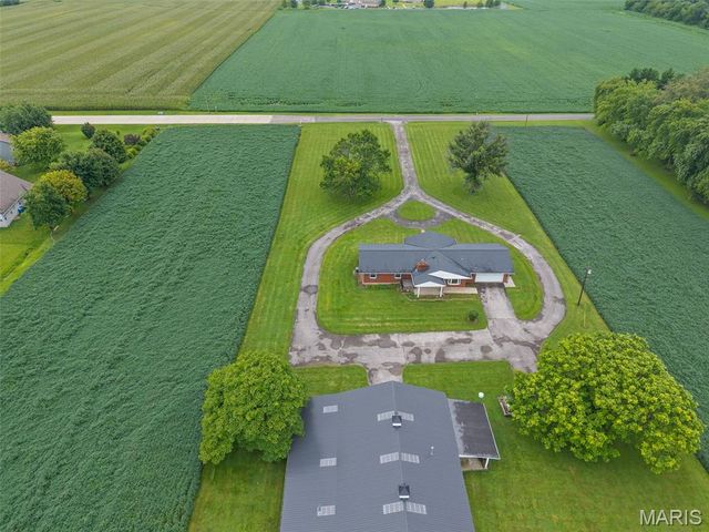 6961 Bouse Road, Glen Carbon, IL 62034