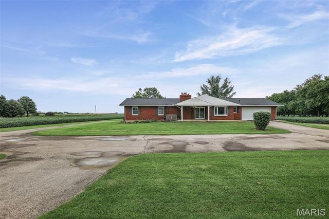 6961 Bouse Road, Glen Carbon, IL 62034