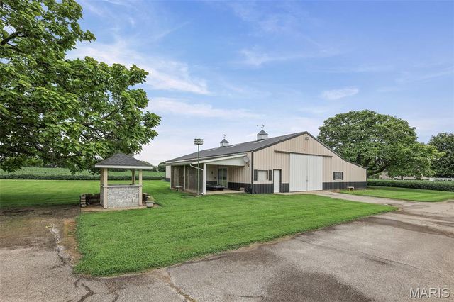 6961 Bouse Road, Glen Carbon, IL 62034