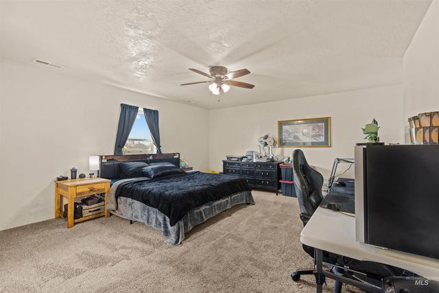 11800 Altamont St, Caldwell, ID 83605