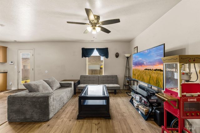 11800 Altamont St, Caldwell, ID 83605