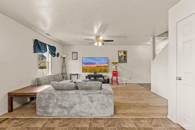 11800 Altamont St, Caldwell, ID 83605