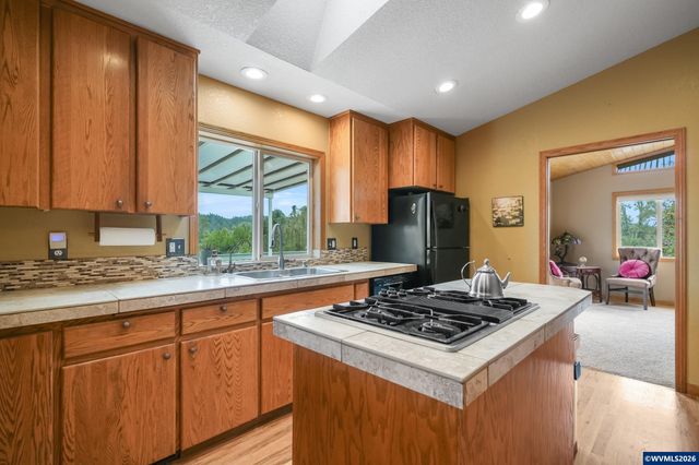 8329 NW Arboretum Rd, Corvallis, OR 97330