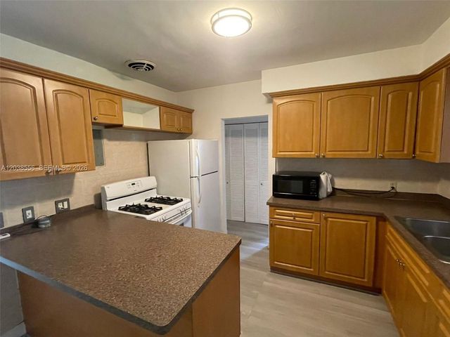 1610 NE 110th Ter 0, Miami, FL 33161