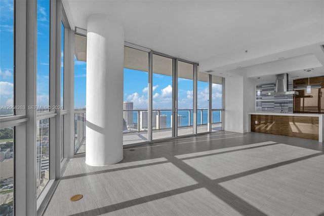 1100 Biscayne Boulevard 4308, Miami, FL 33132