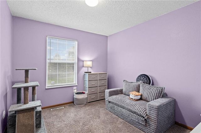 600 SE Steeple Court, Blue Springs, MO 64014