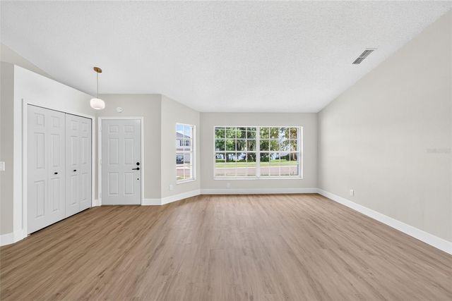 294 LAKE DOE BOULEVARD, Apopka, FL 32703