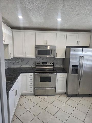 6119 NW 171st Street 6116, Hialeah, FL 33015