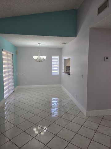 6119 NW 171st Street 6116, Hialeah, FL 33015