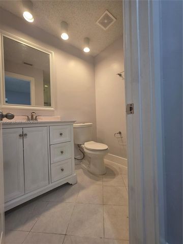 6119 NW 171st Street 6116, Hialeah, FL 33015
