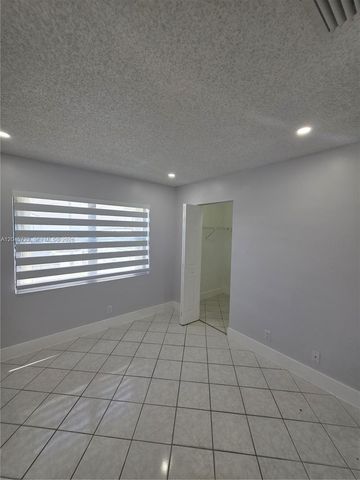 6119 NW 171st Street 6116, Hialeah, FL 33015