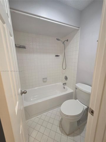 6119 NW 171st Street 6116, Hialeah, FL 33015