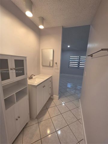 6119 NW 171st Street 6116, Hialeah, FL 33015
