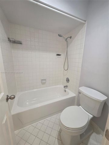 6119 NW 171st Street 6116, Hialeah, FL 33015