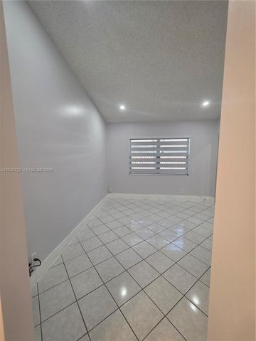 6119 NW 171st Street 6116, Hialeah, FL 33015