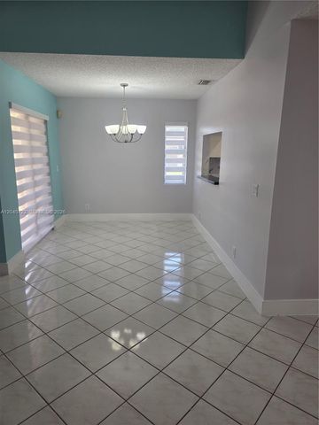 6119 NW 171st Street 6116, Hialeah, FL 33015