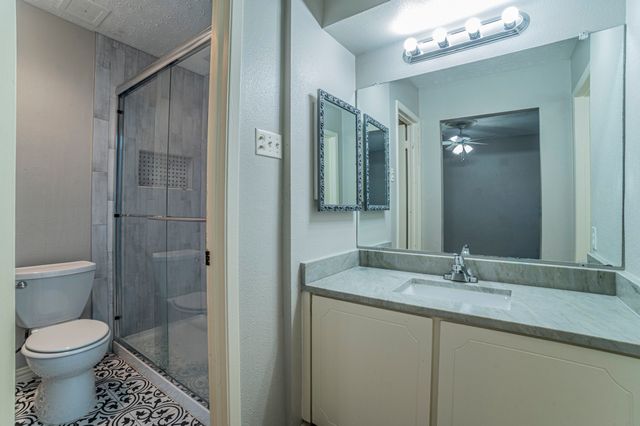 5 E Townhouse Lane, Grand Prairie, TX 75052