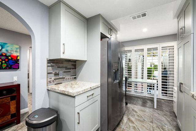 412 Rio Vista Drive, Palm Springs, CA 92262