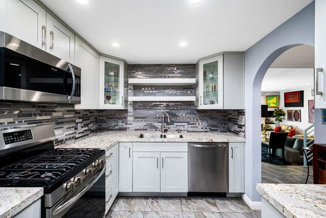 412 Rio Vista Drive, Palm Springs, CA 92262