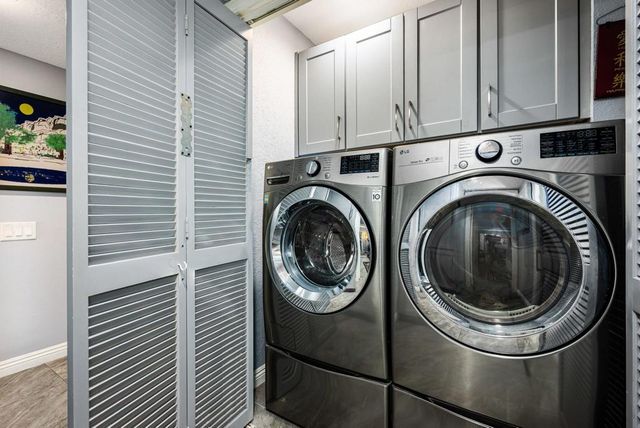 412 Rio Vista Drive, Palm Springs, CA 92262