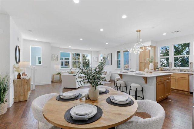 125 Maidenhair Terrace, Sunnyvale, CA 94086